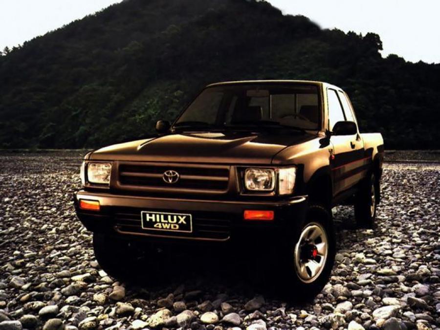  Toyota Hilux Xtra Cab 1988 года  (фото 3 из 3)